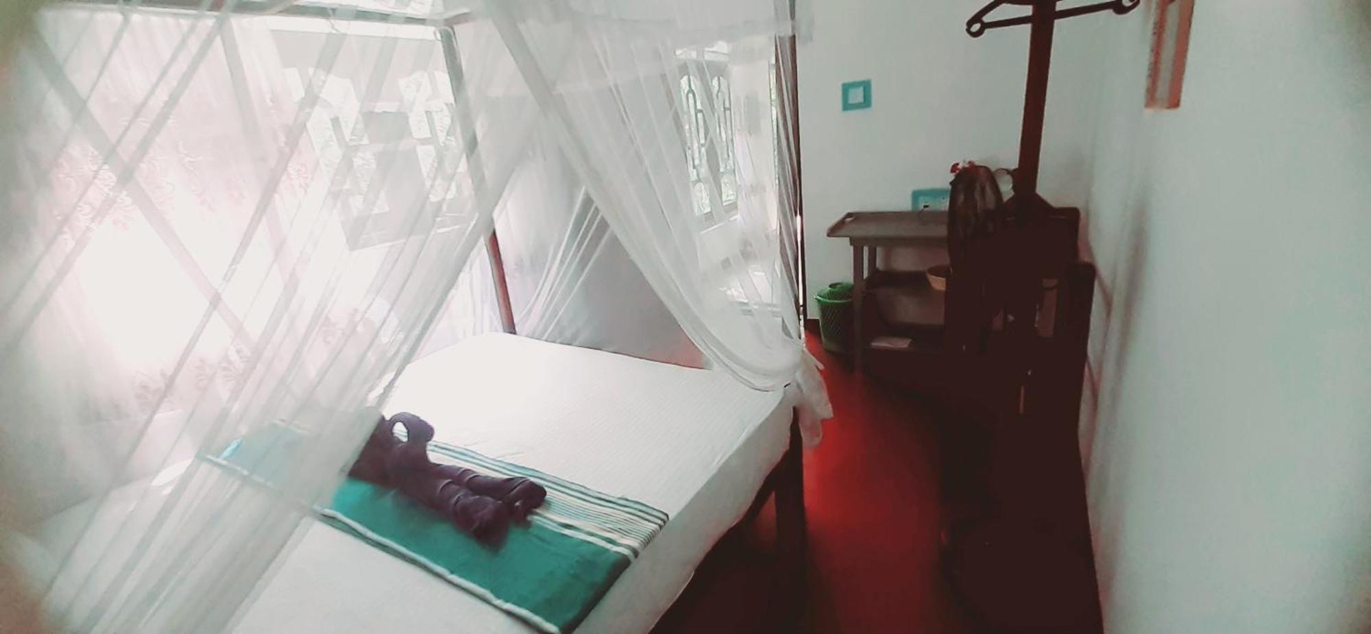 Bamboo Home Stay Hiriketiya Zuid-Dikwella Kamer foto